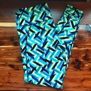 Victoria's Secret Sport heel strap leggings